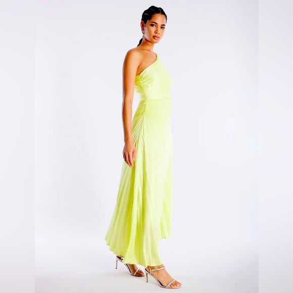 NWT BCBG Light Lime Green Pleated Gown / Maxi Dress - Picture 2 of 3